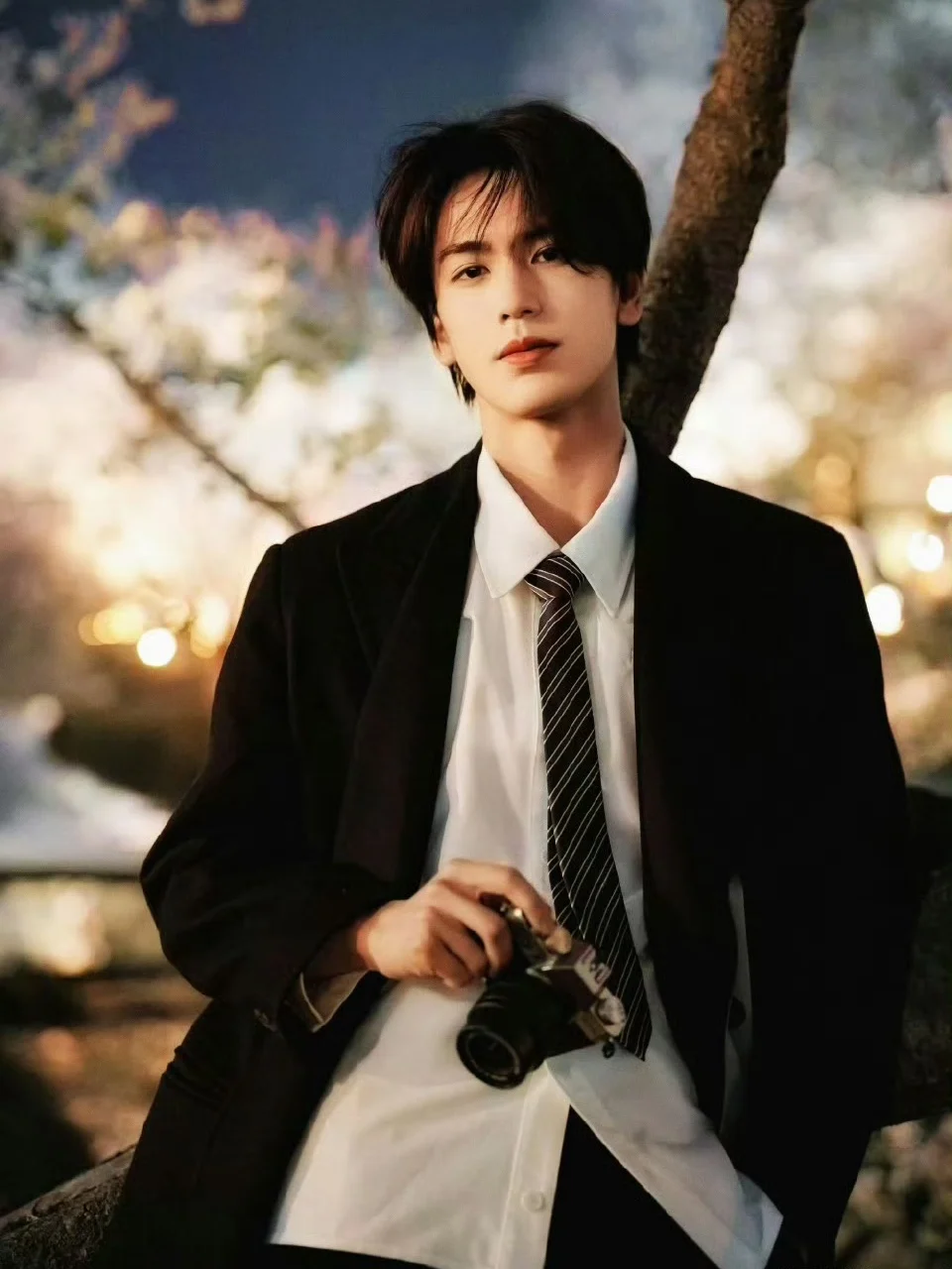 老作者开新文，闭眼入！