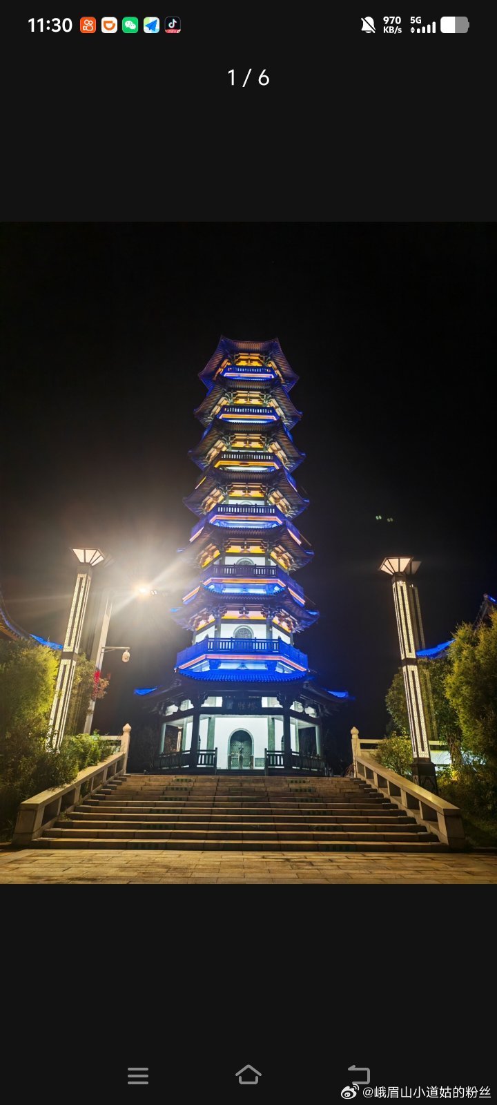 塔尖闪婚是我侄女儿发明的   一个星期前到新加坡，邂逅了一位江苏才子，双方都家底过亿，郎才女貌，两个年轻人一个20岁，一个22岁，都属于精英高维人，三个小时的畅聊，一拍即合：一米八的潘安与80斤的骨感靓女牵手成功，卡地亚定婚戒指戴上。羡慕嫉妒恨之余默默祝福！#生活手记# 都江堰美女的婚姻观 ​