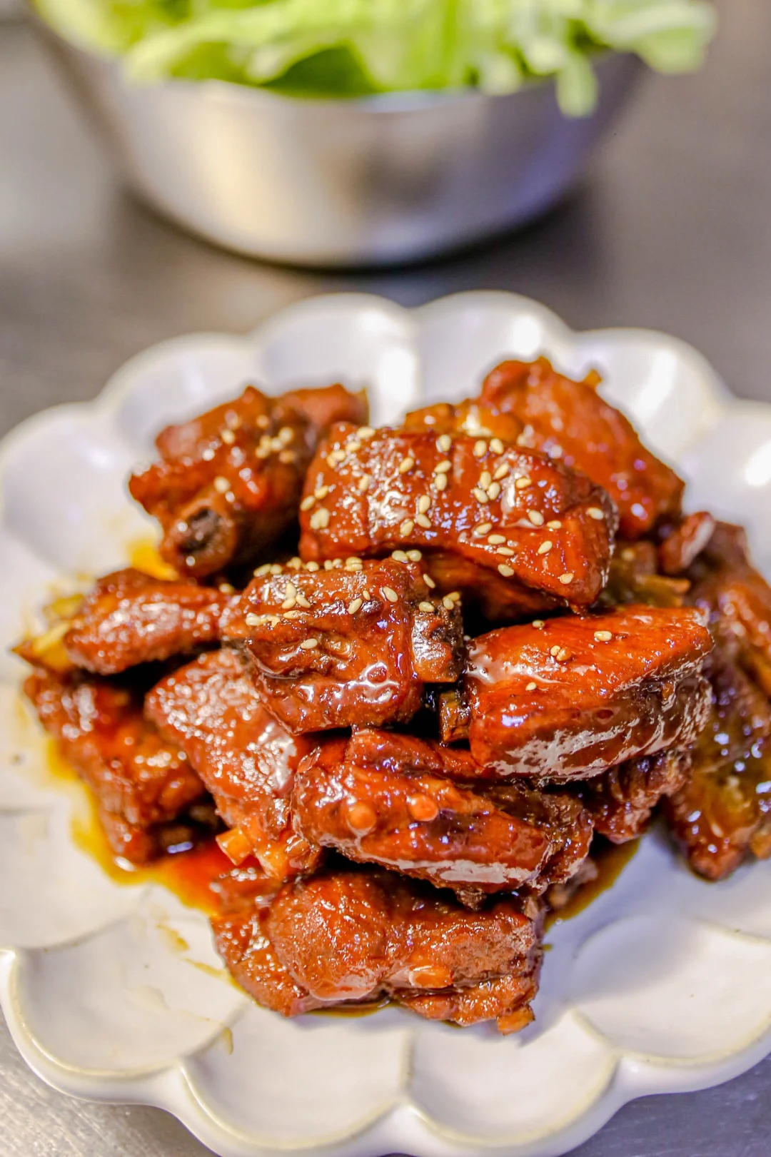 酸甜鲜嫩的糖醋排骨，年夜饭餐桌上的硬核菜