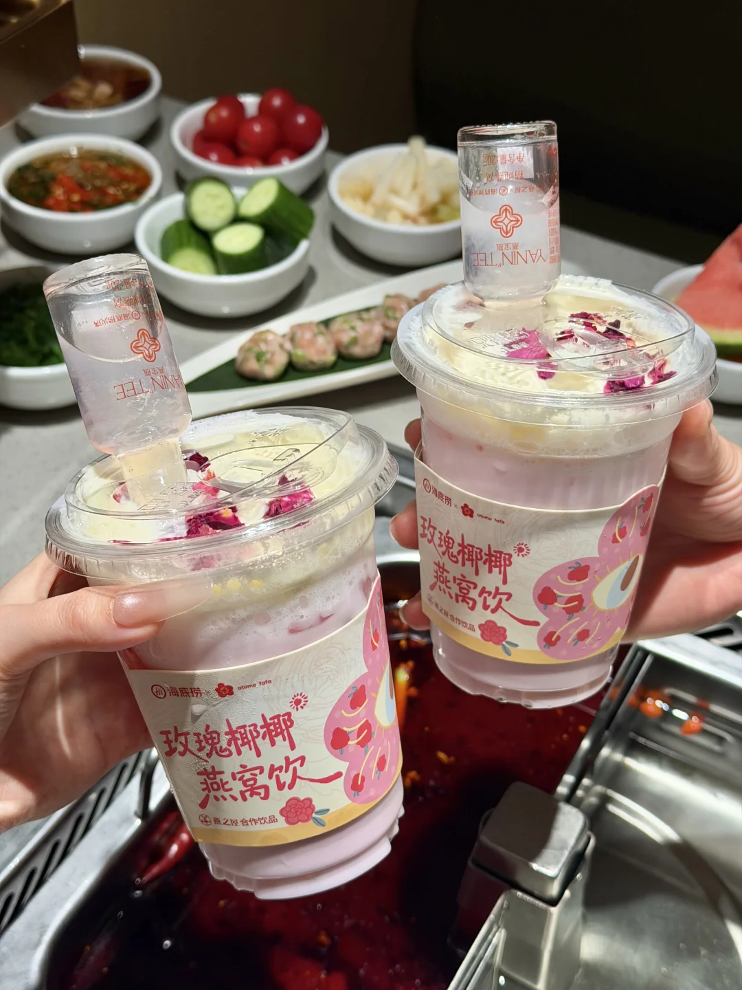 海底捞要不改行奶茶店吧🥹🥹......