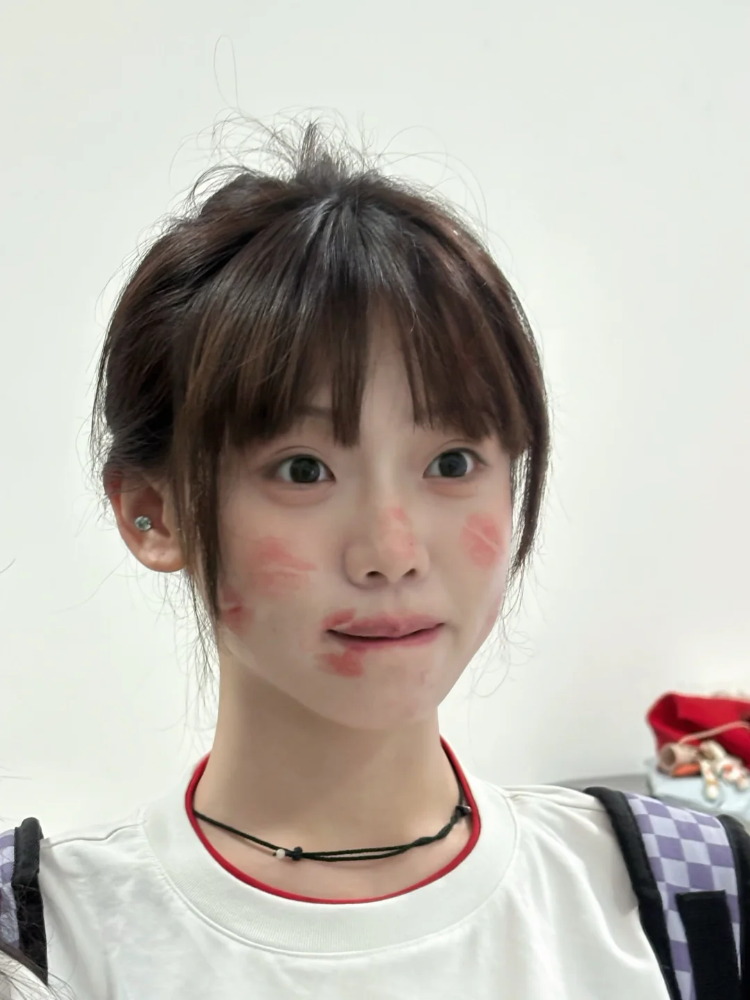 被喜欢的姐姐亲了