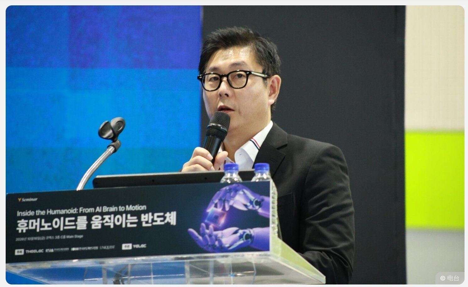 英特尔韩国方面透露大核显处理器 Razor Lake-AX，2028 年推出，700 TOPS AI 算力

“我们计划明年初推出下一代Nova Lake，2028年推出Razer Lake AX，实现700 TOPS级别的性能” ​