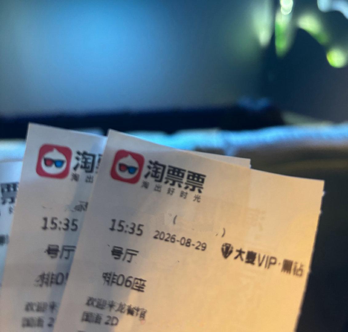 让我二刷的不多 龙餐馆算一部 带爸妈再看一遍 ​