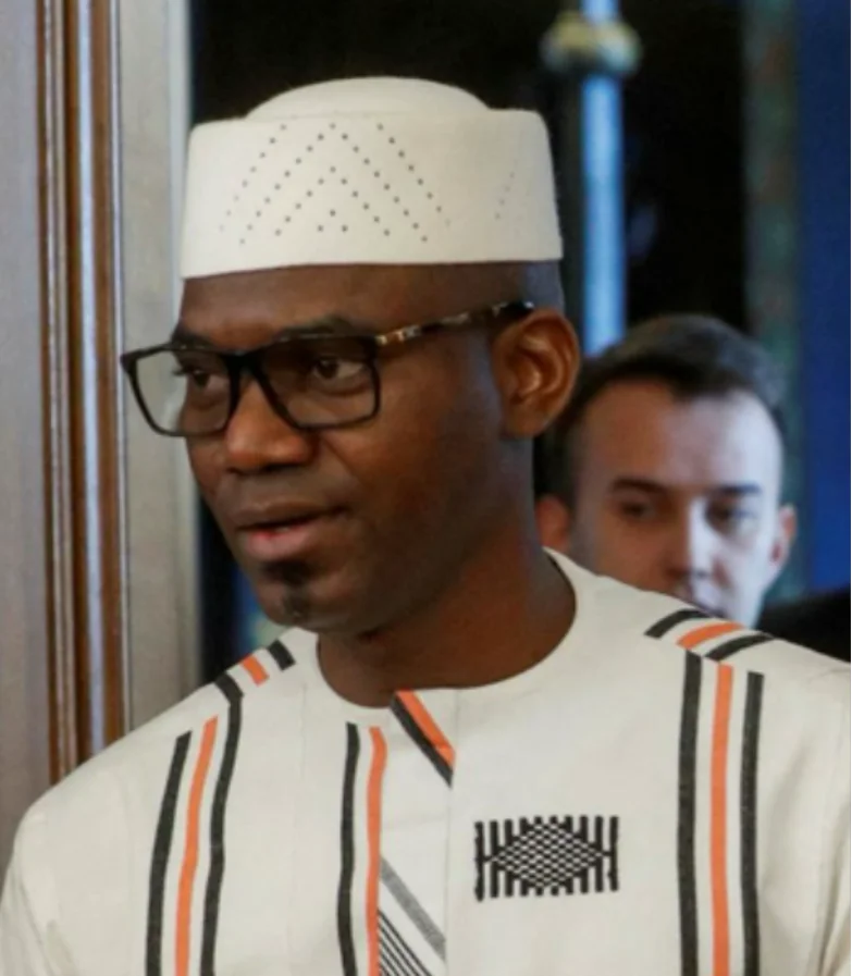 马里国防部长在袭击中遇袭身亡，多名家人遇