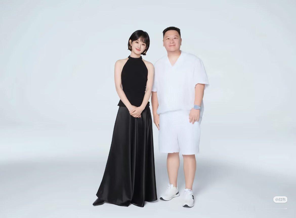 这个和赵丽颖合影的是真实的吧！！好让人羡慕啊[捂嘴哭][捂嘴哭][捂嘴哭] ​