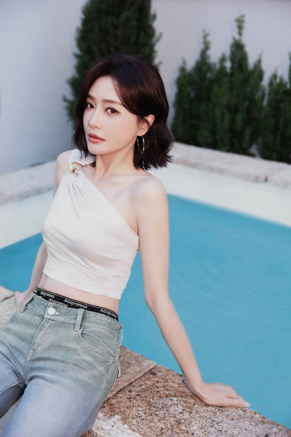 给秦岚化的清透妆