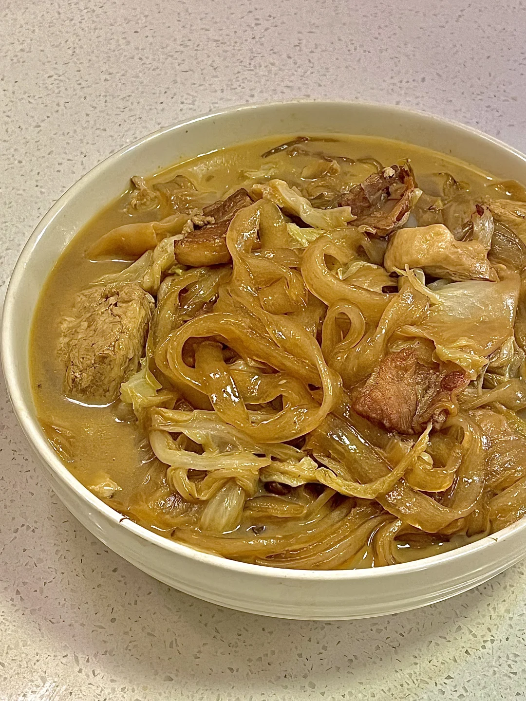 东北名菜～白菜冻豆腐五花肉炖粉条‼️