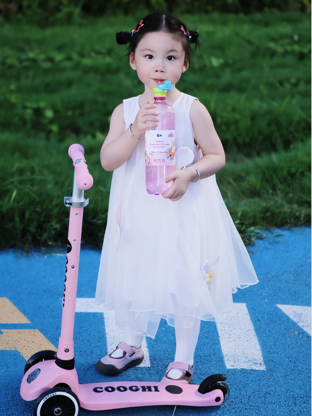 夏季遛娃 直接1L带出门 💧