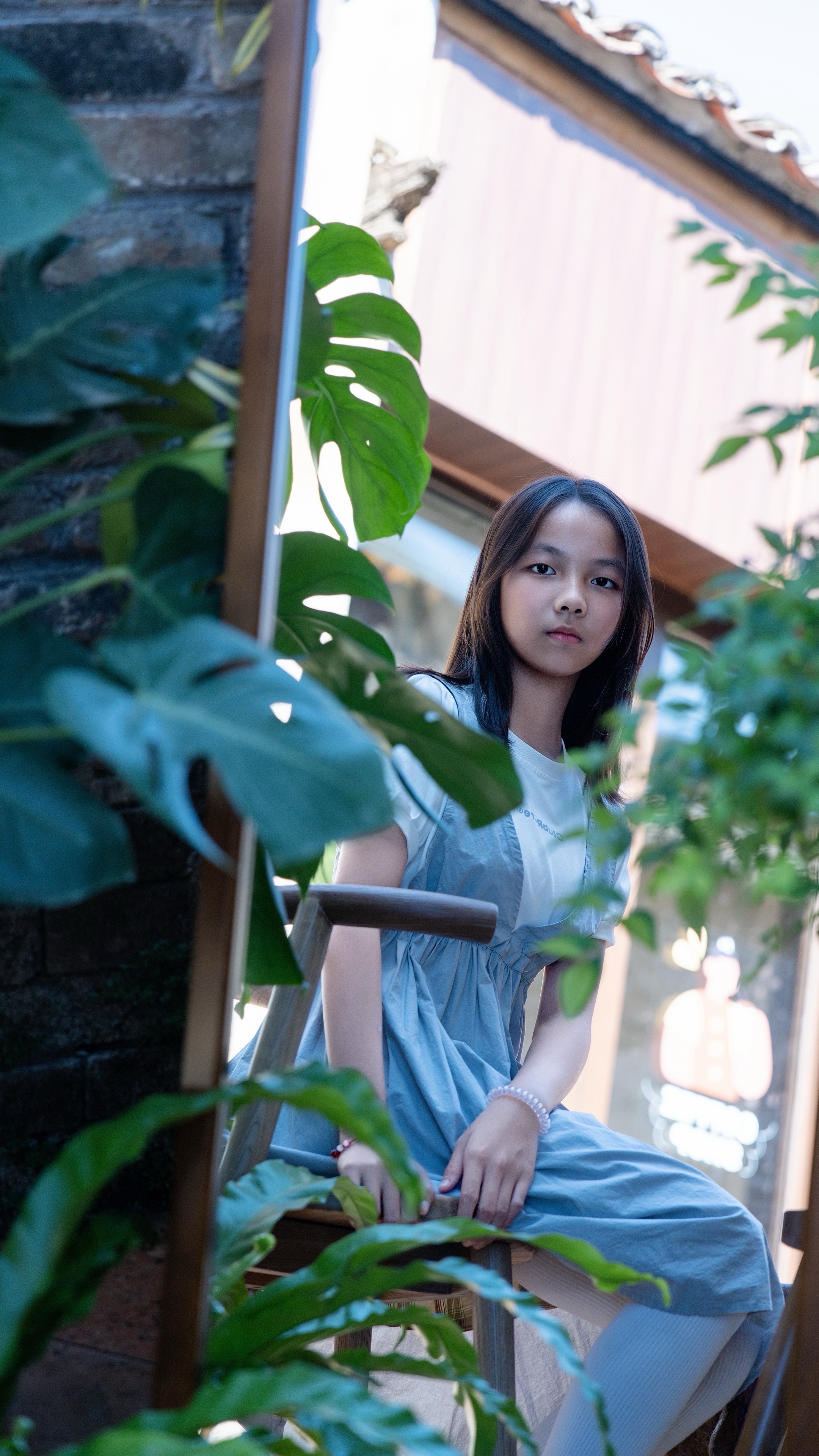 偶遇宝藏小美女模特！镜头感真的绝了📸 每个笑容都甜度超标，每个pos...