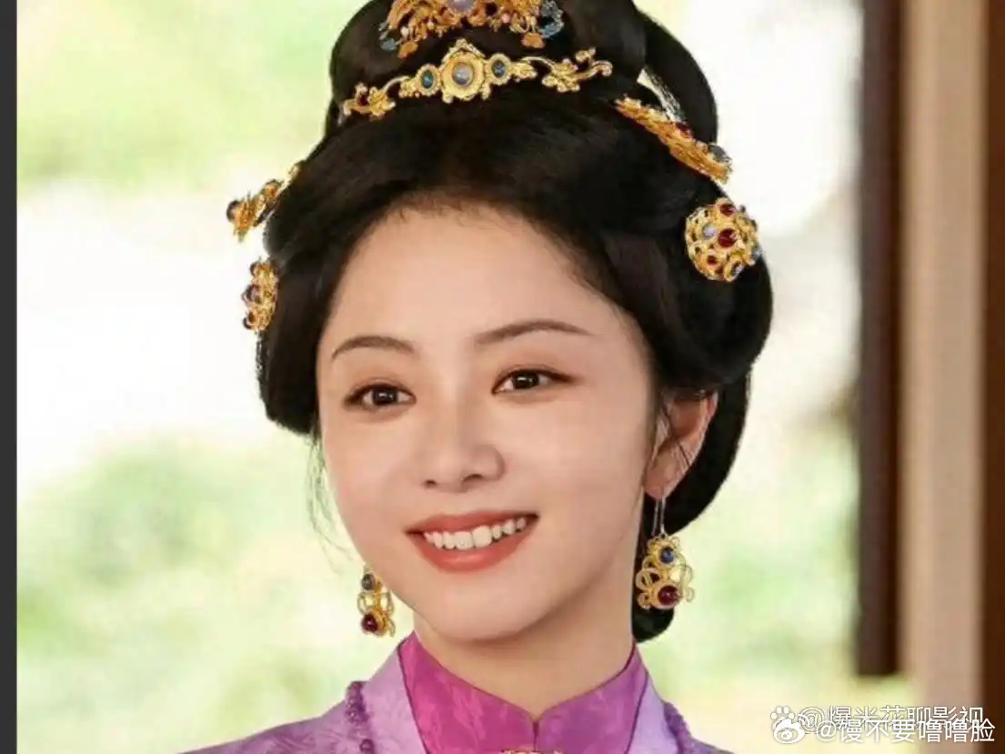 《兰香如故》片酬反差！影后郭柯宇演养母150万，谭松韵 500 万,早年凭《红樱桃》成名，沉寂复出，换女关门一幕演技封神
350万的差距，从来不是演技的差距。17岁拿三料影后，48岁演配角被人问“她是谁”。郭柯宇用十年沉寂喂大了表演，那些跑网约车、卖护肤品的日子，最后都变成了她理解穷苦母亲的养分 ​