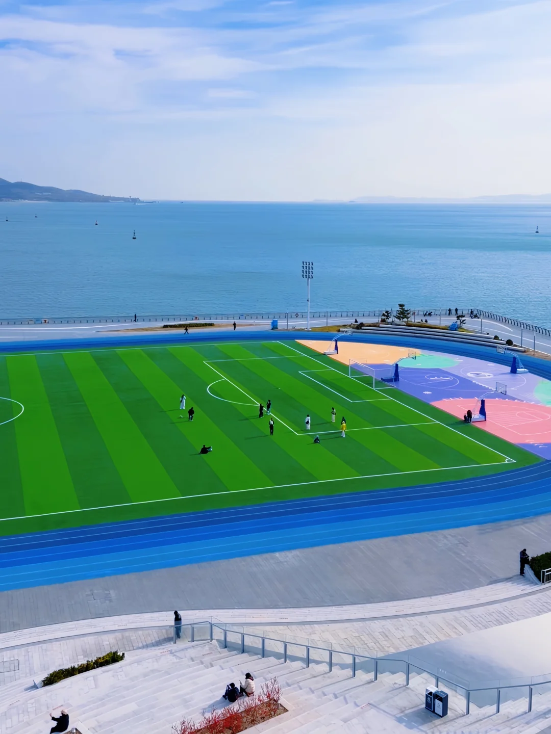 在威海见到的！最美的海边球场！