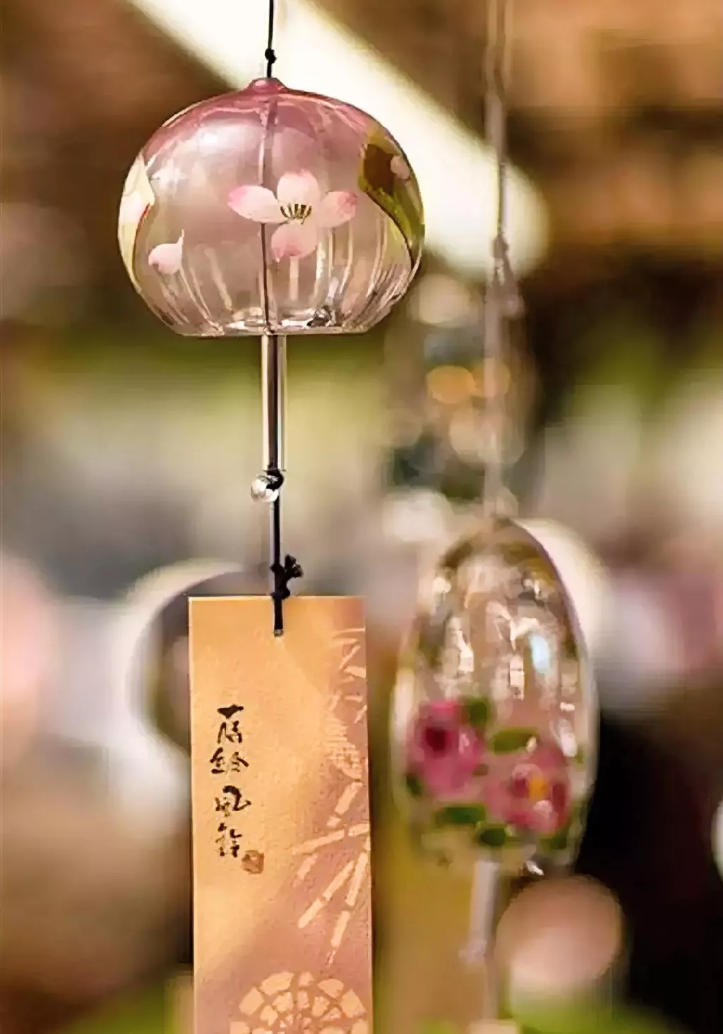 一段看透人性话： “烧香的人，不一定是善人；乞讨的人，不一定是穷人；顺...