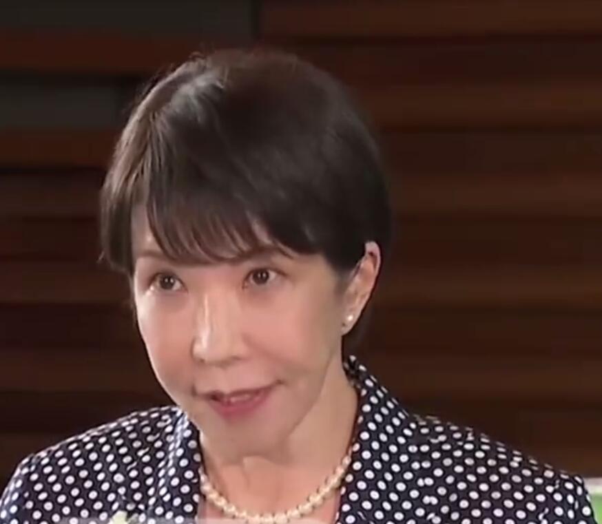 【日本首相高市早苗谋求连任】
日本自民党总裁高市早苗16日调整自民党高层人事，并将于17日改组内阁。日本东北亚动态研究会负责人木村知义表示，高市将此次自民党人事调整与内阁改组之间特意留出了一天时间，在一定程度上体现了高市希望借人事安排进一步巩固在党内的影响力，以谋求连任。
日本东北亚动态研究会负责人