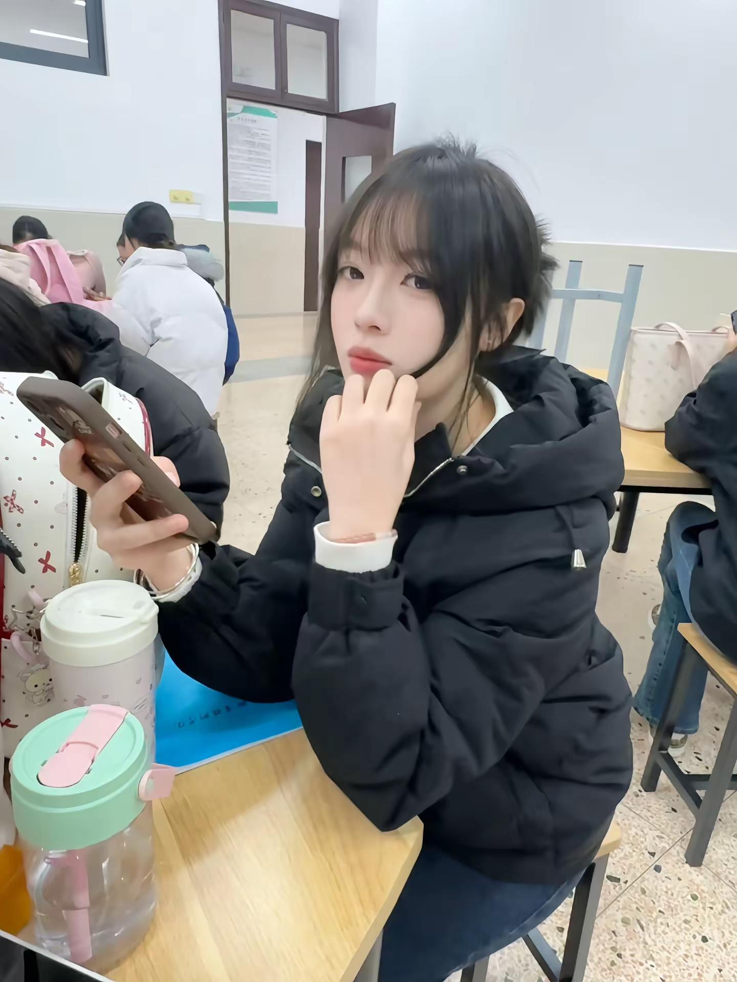 欢迎收看33上学日的半天