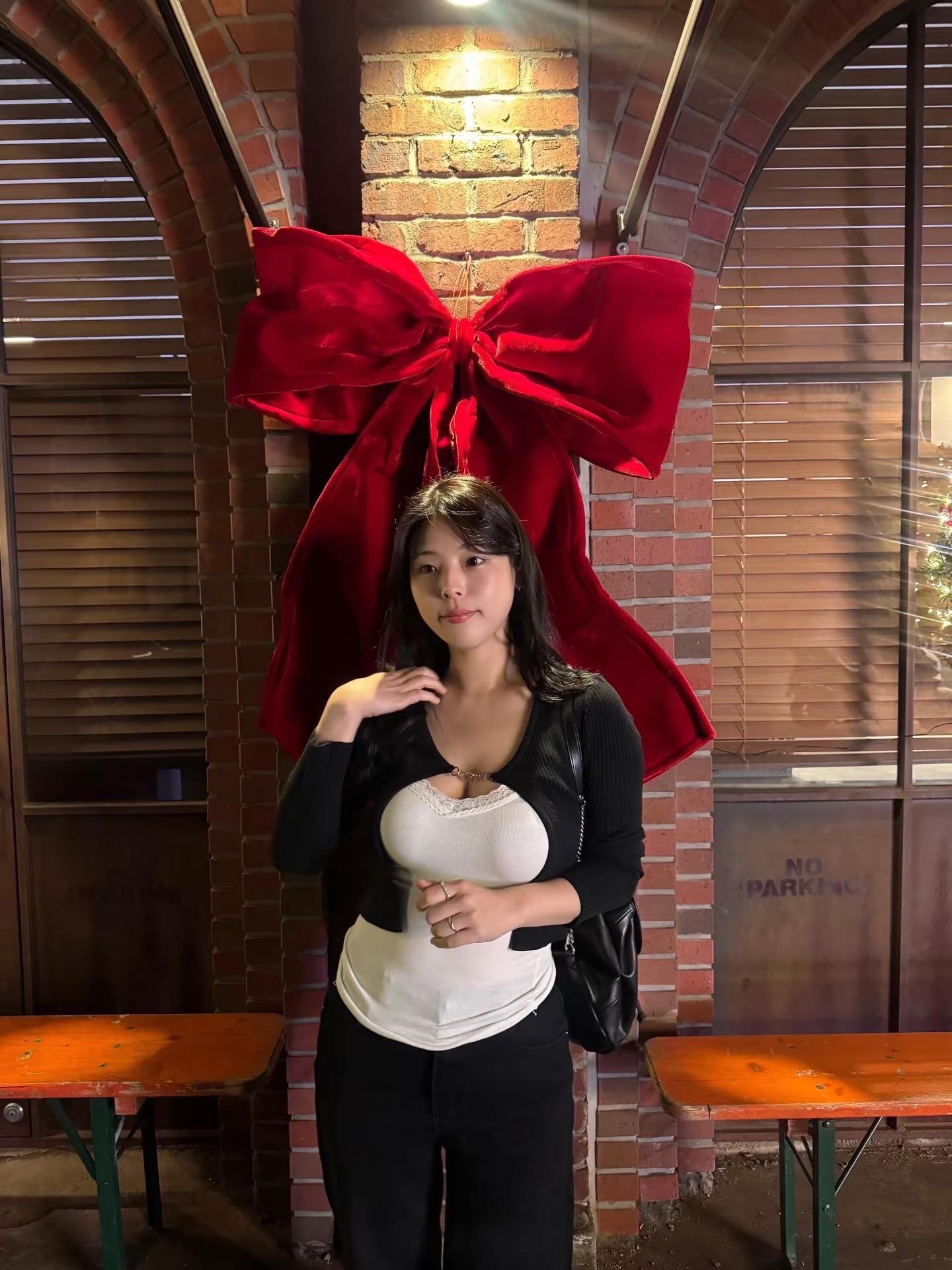 <p>辣妹穿搭 这个系列不能少 <!--{img:0}--><!--{...