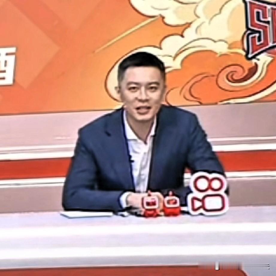 杨鸣解说山西打青岛比赛，赛后用四个字来总结：跌宕起伏，并相信好兄弟刘维...