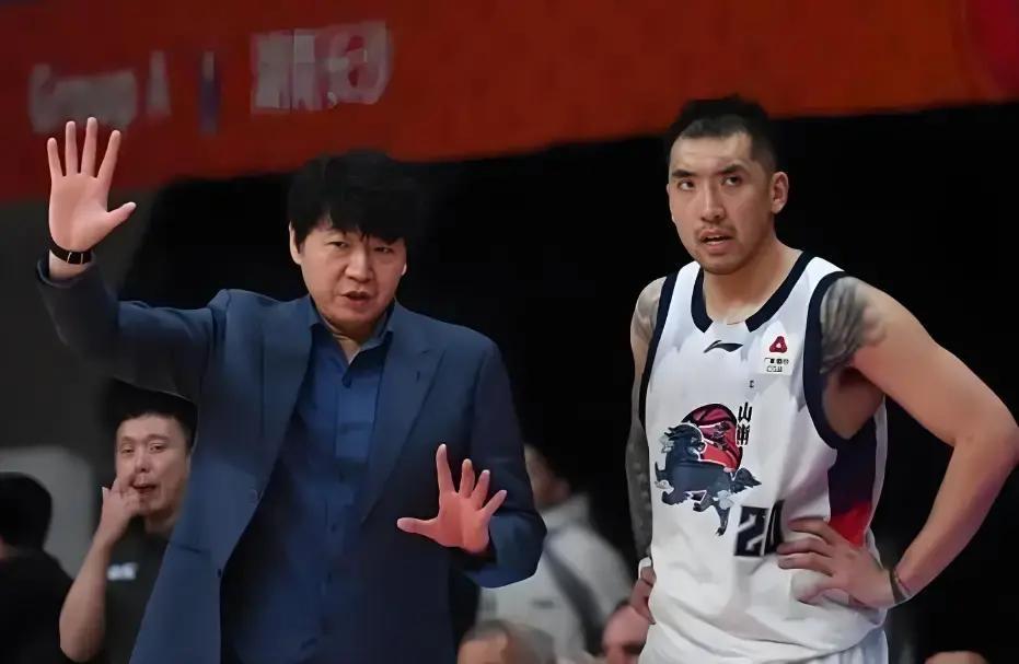今晚7:35季后赛开战既死战！山东主场死磕辽宁，过不了这关邱彪大概率走...