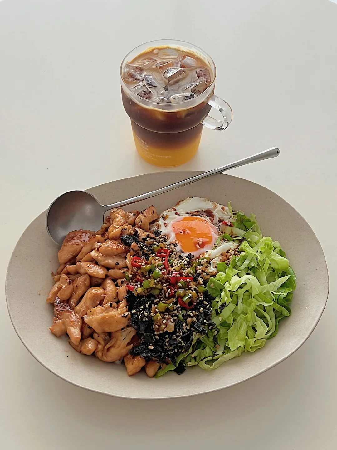 🌟懒人高蛋白｜15分钟搞定鸡胸肉生菜盖饭🍱