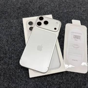 iPhone 17ProMax 银色256G 国行全网通<br /><...