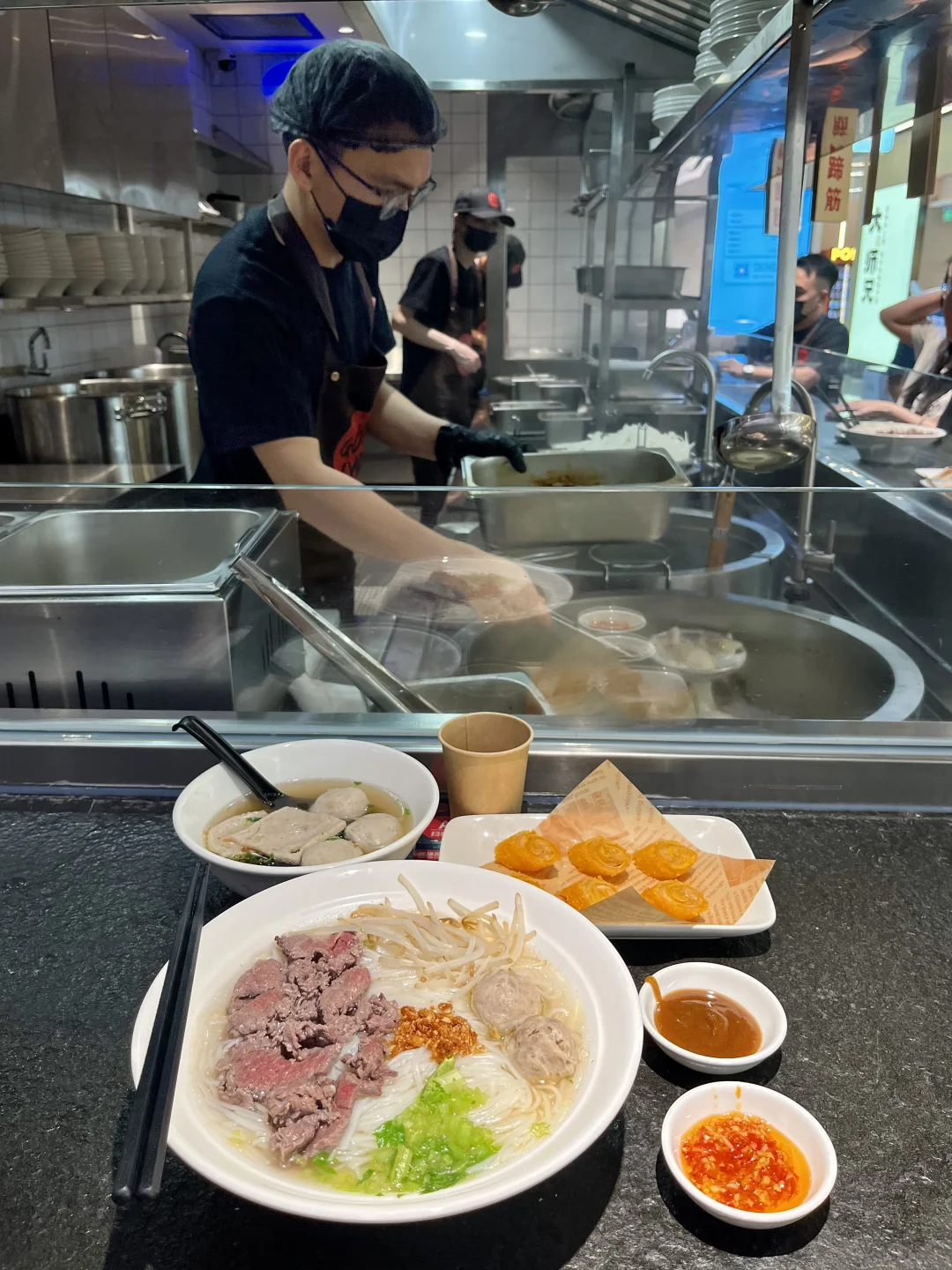 北京路新开一人食穷穷屋