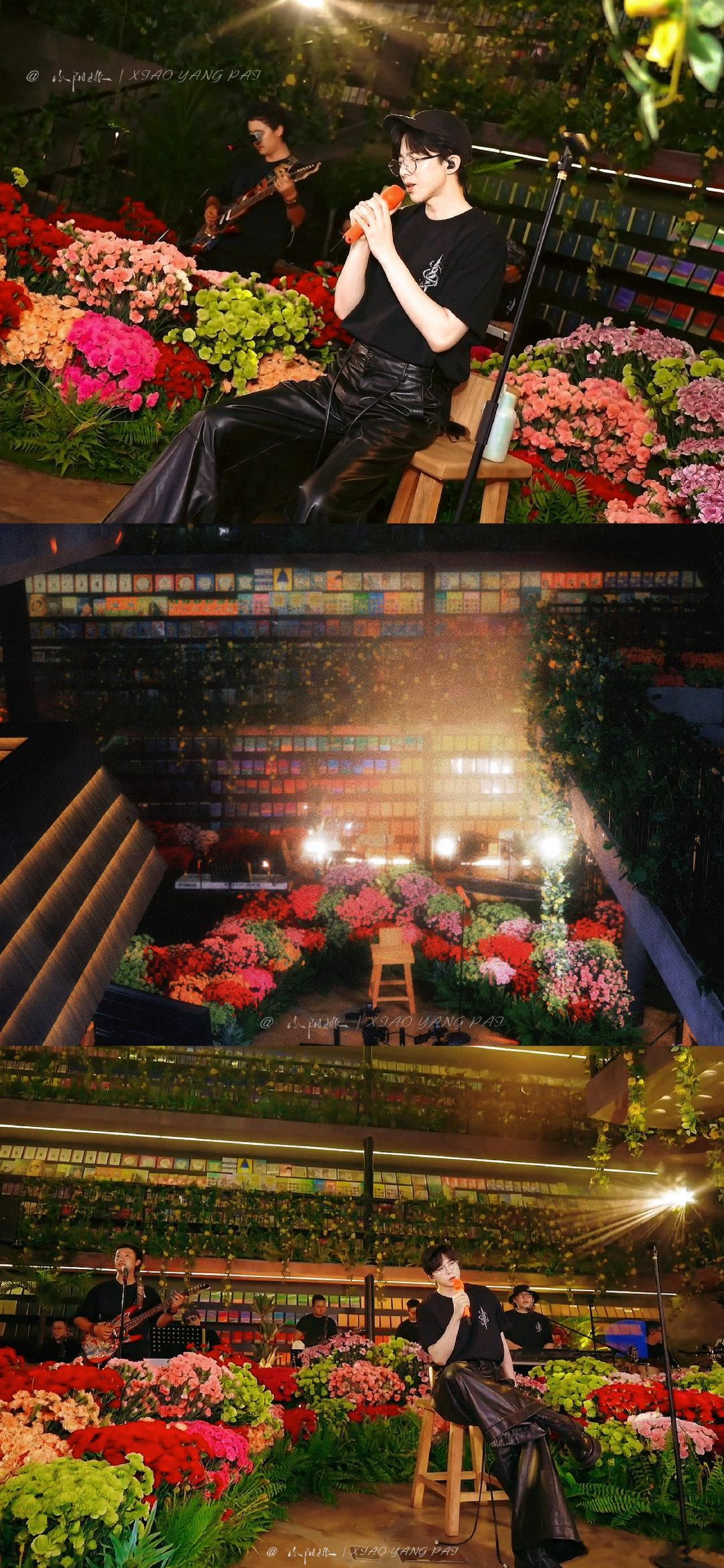#摩登兄弟[超话]#  
七夕恰逢康乃馨7.0，
鲜花满台，歌声满夜。
所有等待皆有回响，被人放在心上的感觉真好。#刘宇宁搞浪漫没轻没重的##孙红雷空降刘宇宁直播间# ​
