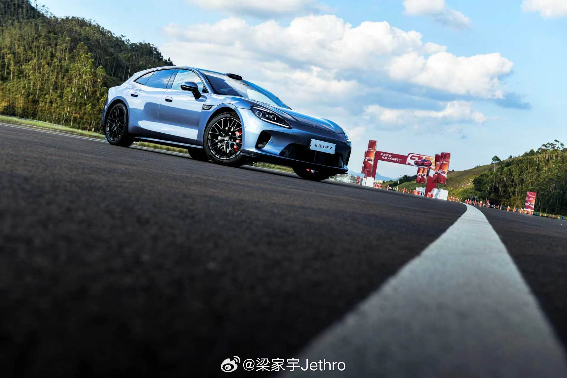 今日启境GT7这组漂移大片，说白了就三点：  1️⃣ 新手也能漂——靠...