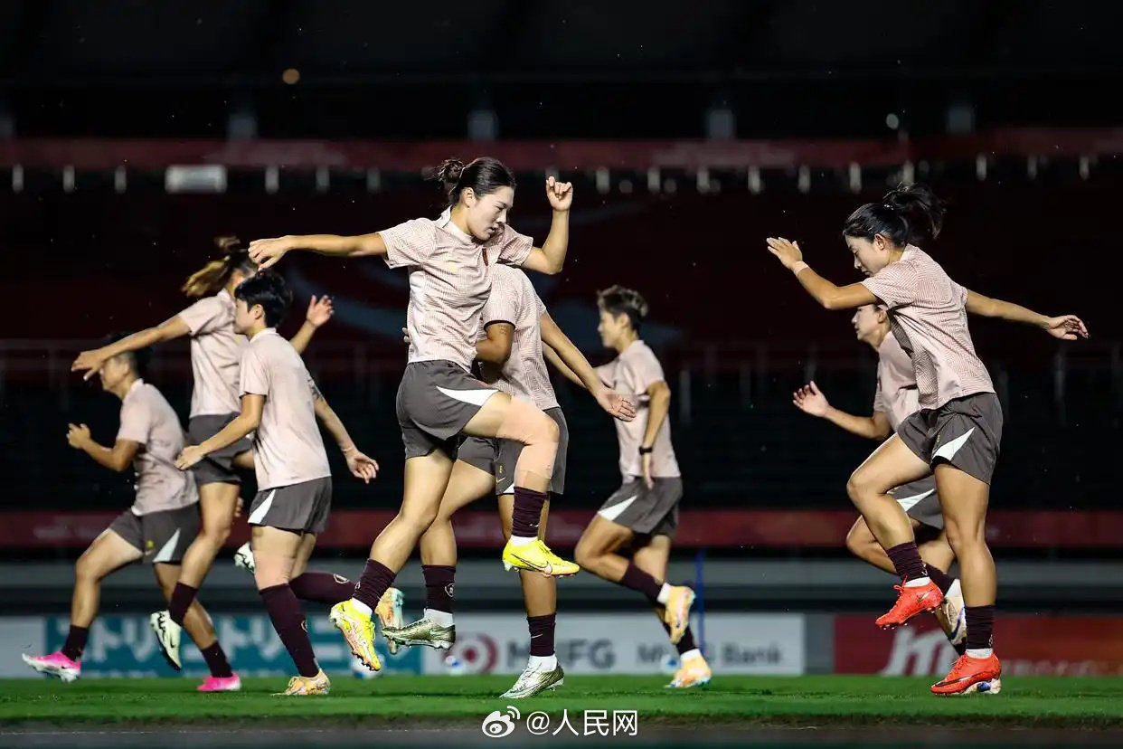 #中国女足进球球员名单#2026年9月14日亚运会女足G组首轮，中国女足5比1大胜中国香港女足取得开门红，王霜梅开二度并贡献两次助攻，是全场最耀眼的球员。 ​