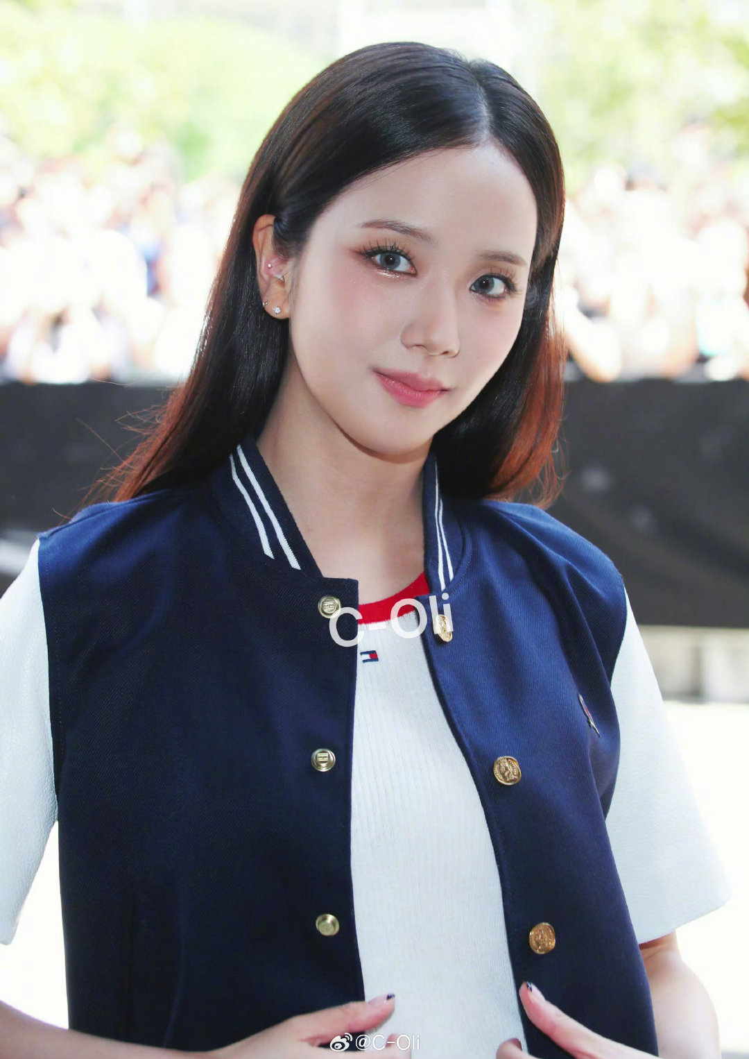 #金智秀现身纽约时装周# 
姐姐好漂亮
#金智秀丁海寅同框合照# ​