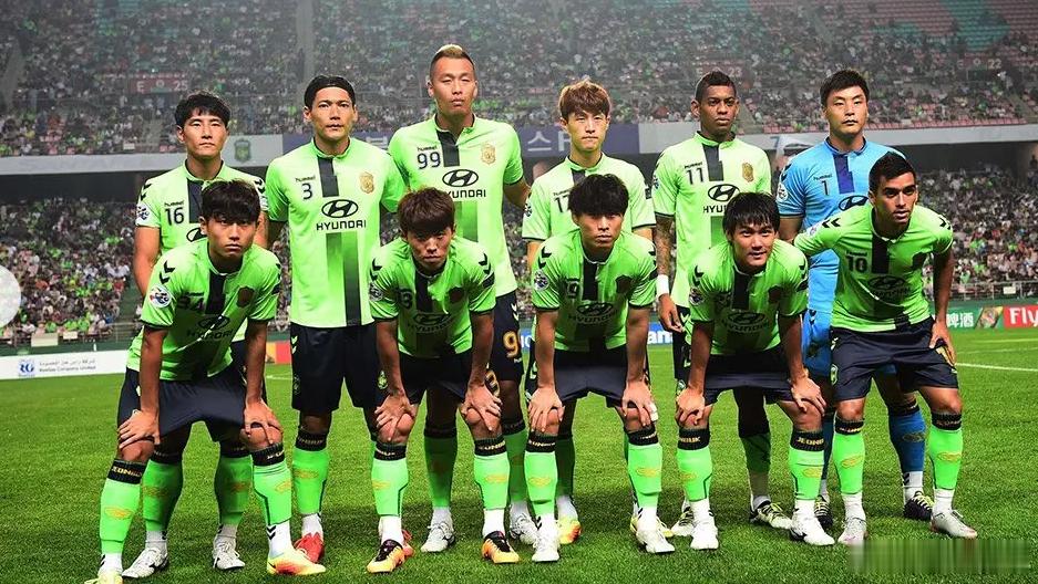 周三   002  亚冠精英   神户胜利vs全北现代
2026.10.14        18:00
今日#足球# 早场公推看法
亚冠精英东亚区第二轮，神户坐镇主场迎战全北现代。两队联赛上轮均失利，但亚冠首轮双双取胜，抢分战意浓厚。神户坐拥主场之利，前场武藤嘉纪、大迫勇也经验丰富，擅长抓住对手压上后的身后空档打反击，不 ​