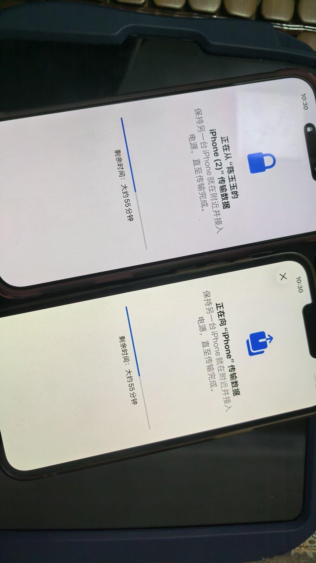 我的苹果13终于还是走到了尽头，21年到26年，要不是确实不够珍惜让屏幕进了水，感觉还能再用个几年，换了屏幕说还能值2000，已经不舍得出手了，珍藏吧！看看新入手的17pm是不是一样耐用吧 ​
