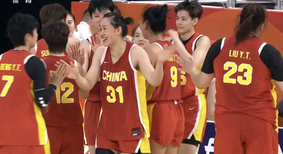 中国女篮111-46泰国，亚运会开门红！