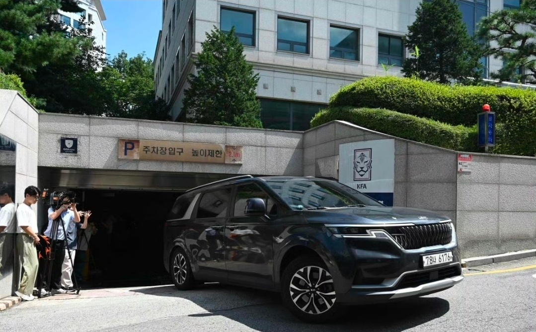韩国足坛重磅黑历史曝光，韩国足协被曝出曾为世预赛、奥预赛执法外籍裁判提...