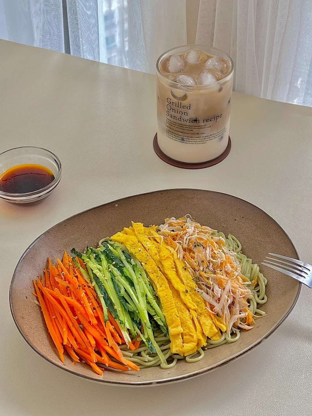 ☀️清爽低卡的鸡胸肉凉拌面｜太香了😋