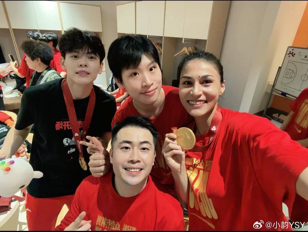 #杨舒予[超话]# 小羊🐏 #杨舒予# ​