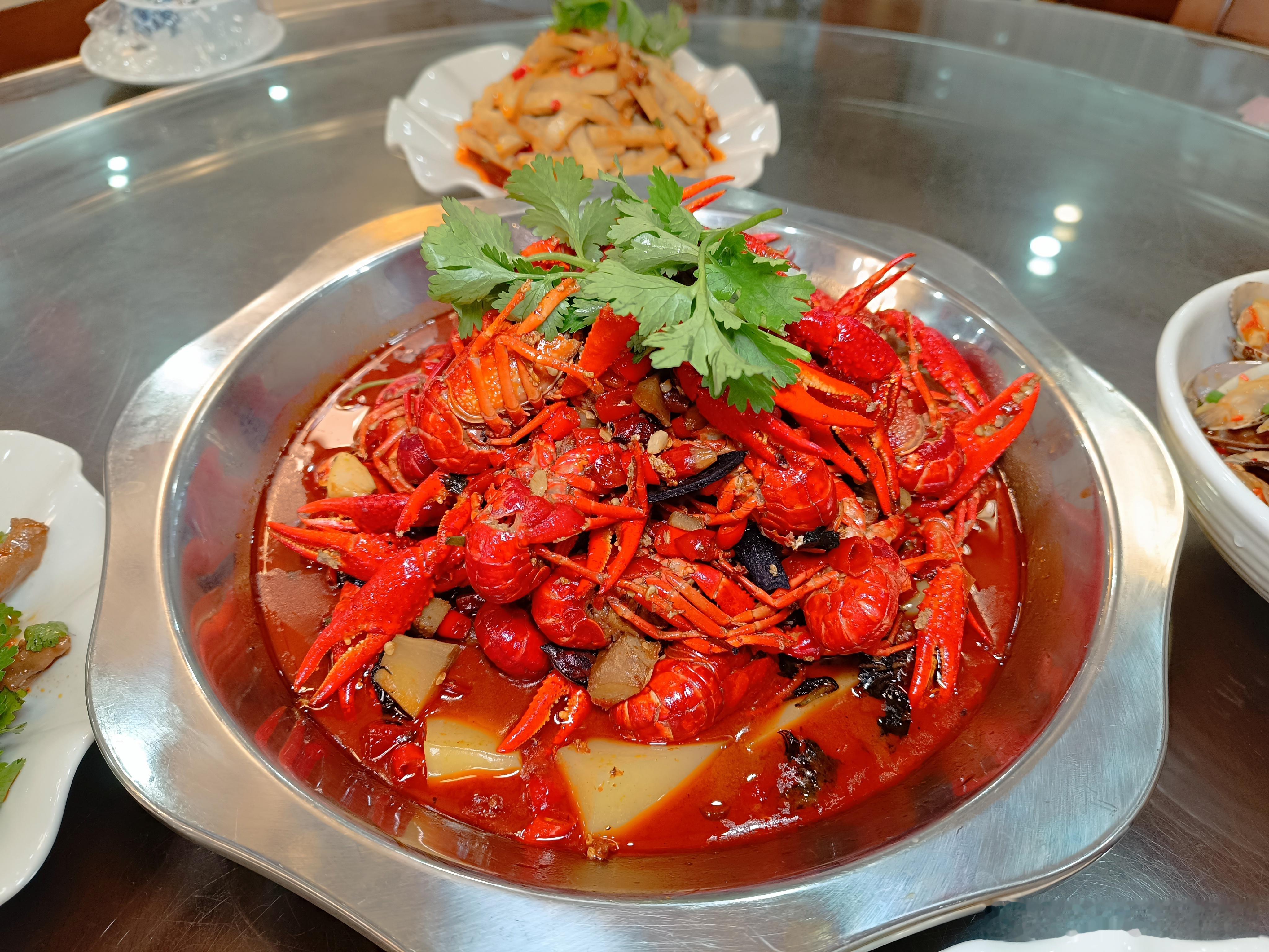 也没那么夸张，有些真的不是你想的那样  比如虾🦐: 这些网络造谣传谣...