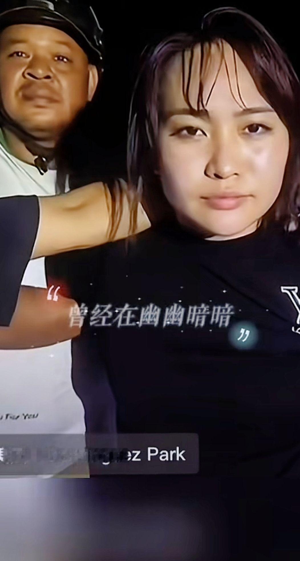 <p>极品美女 <!--{img:0}--><!--{img:1}--...