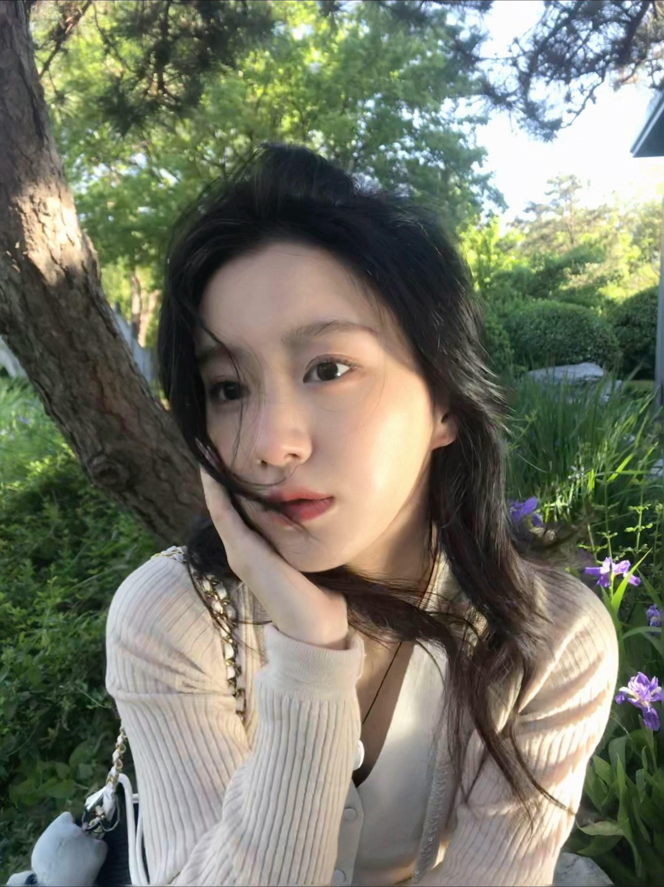 #包上恩[超话]#  
在大自然吸氧中
#包上恩# ​