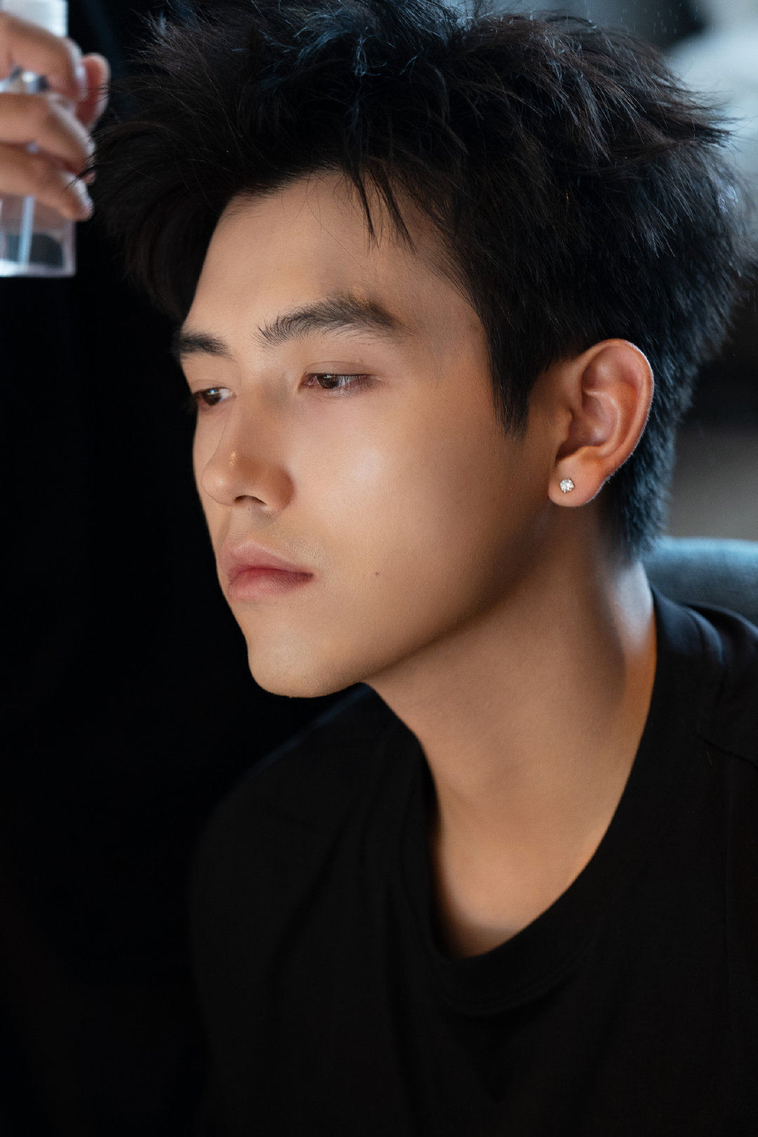 #陈飞宇[超话]#🎬#陈飞宇神探之痕迹# 迷雾漫卷，痕迹不语，静待真相揭晓。赴一场和马朝阳的光影邀约，
解锁西安烟火，品尝地道碳水美食～[点赞] #陈飞宇马朝阳# ​