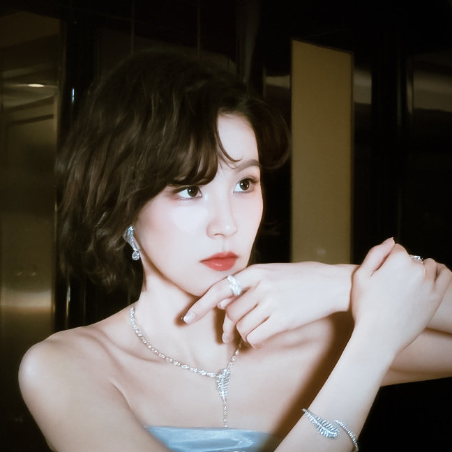 #曾沛慈[超话]# 

头像大户我们且了 ​
