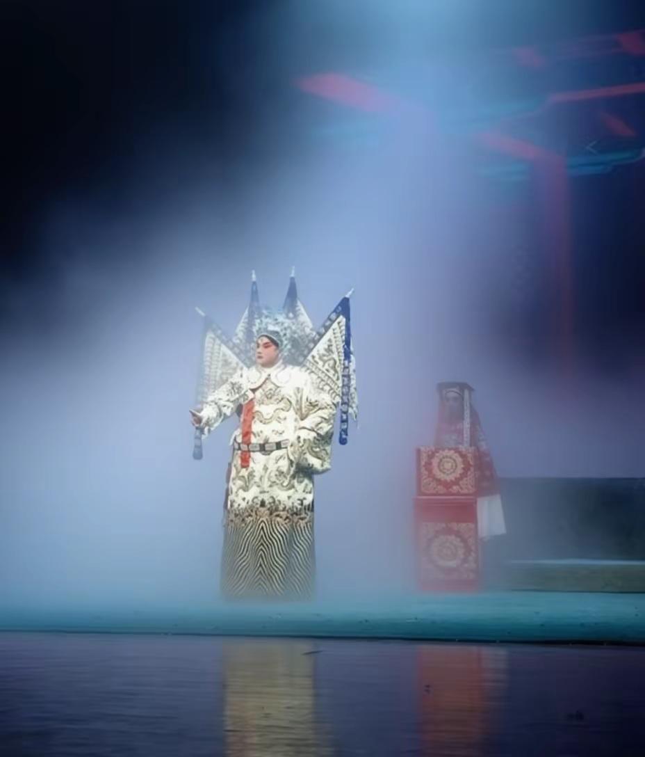 “一层楼台一层兵，子龙何惧东吴营” 漯豫《黄鹤楼》尹茂攀|饰演|赵云漯河市豫剧团 大武生尹茂攀 青年戏曲演员 戏曲之美 弘扬戏曲文化感谢平台 @相忘江湖