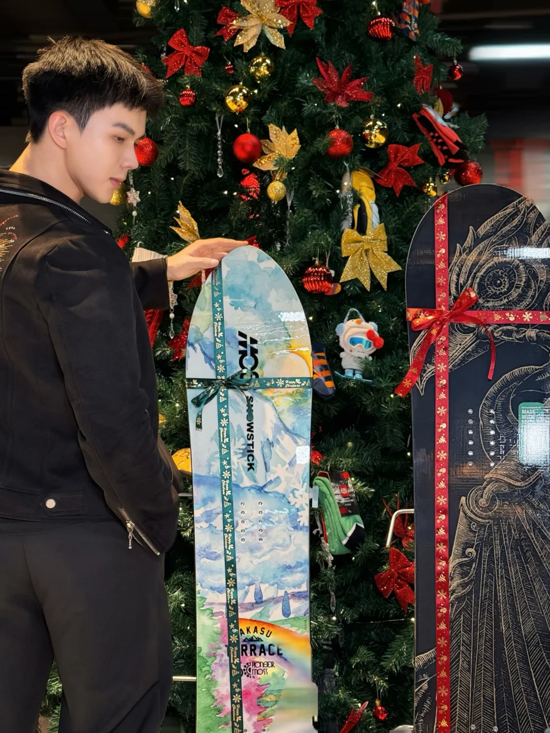 拥有近10个w的两块超限量板🎁