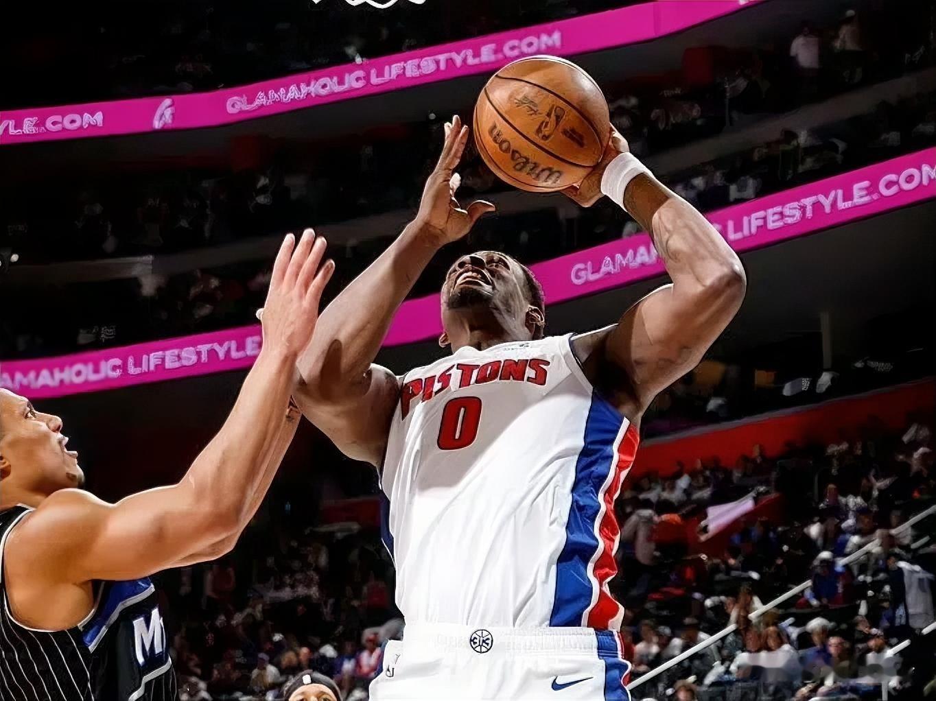 杜伦为什么常规赛看着厉害，季后赛像个蓝领？其实是活塞的体系，常规赛掩盖...