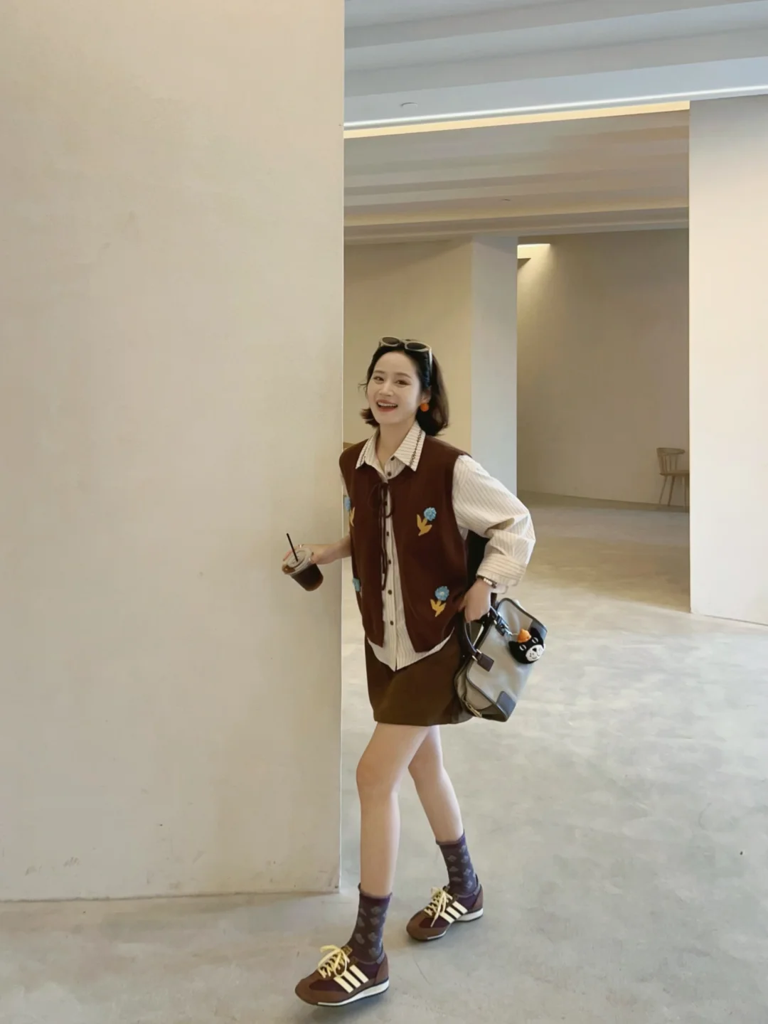 “给秋天点颜色瞧瞧🍂👀…”