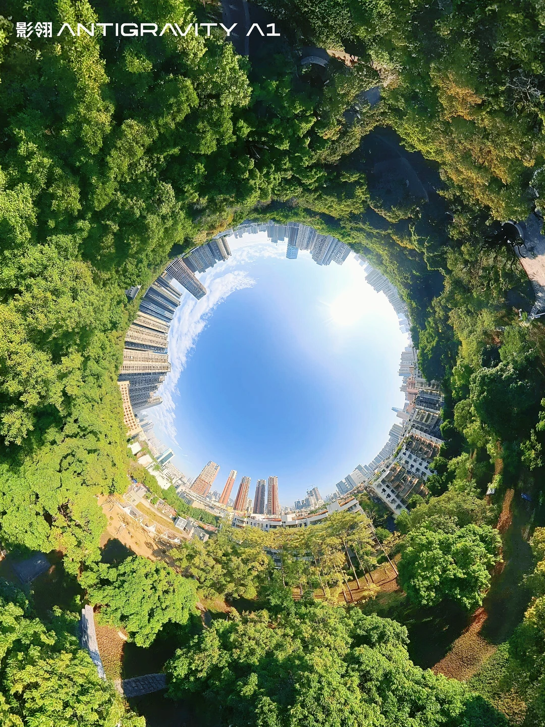 今天山顶飞了一圈全景无人机