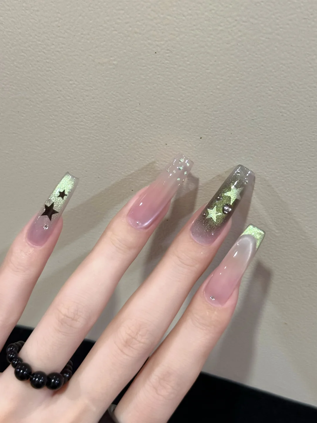 新美甲 look♡♩好喜欢我的甜酷风星星美甲🫧