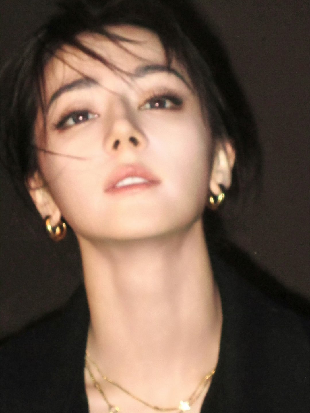 杨紫是不是想要这种效果 奈何五官是个硬伤[笑cry][笑cry][笑c...