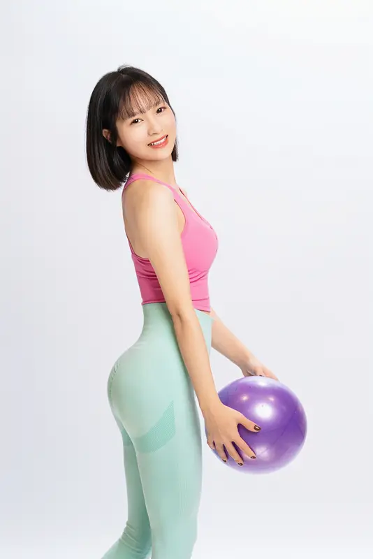 <p>好身材好气质 <!--{img:0}--></p><img sr...