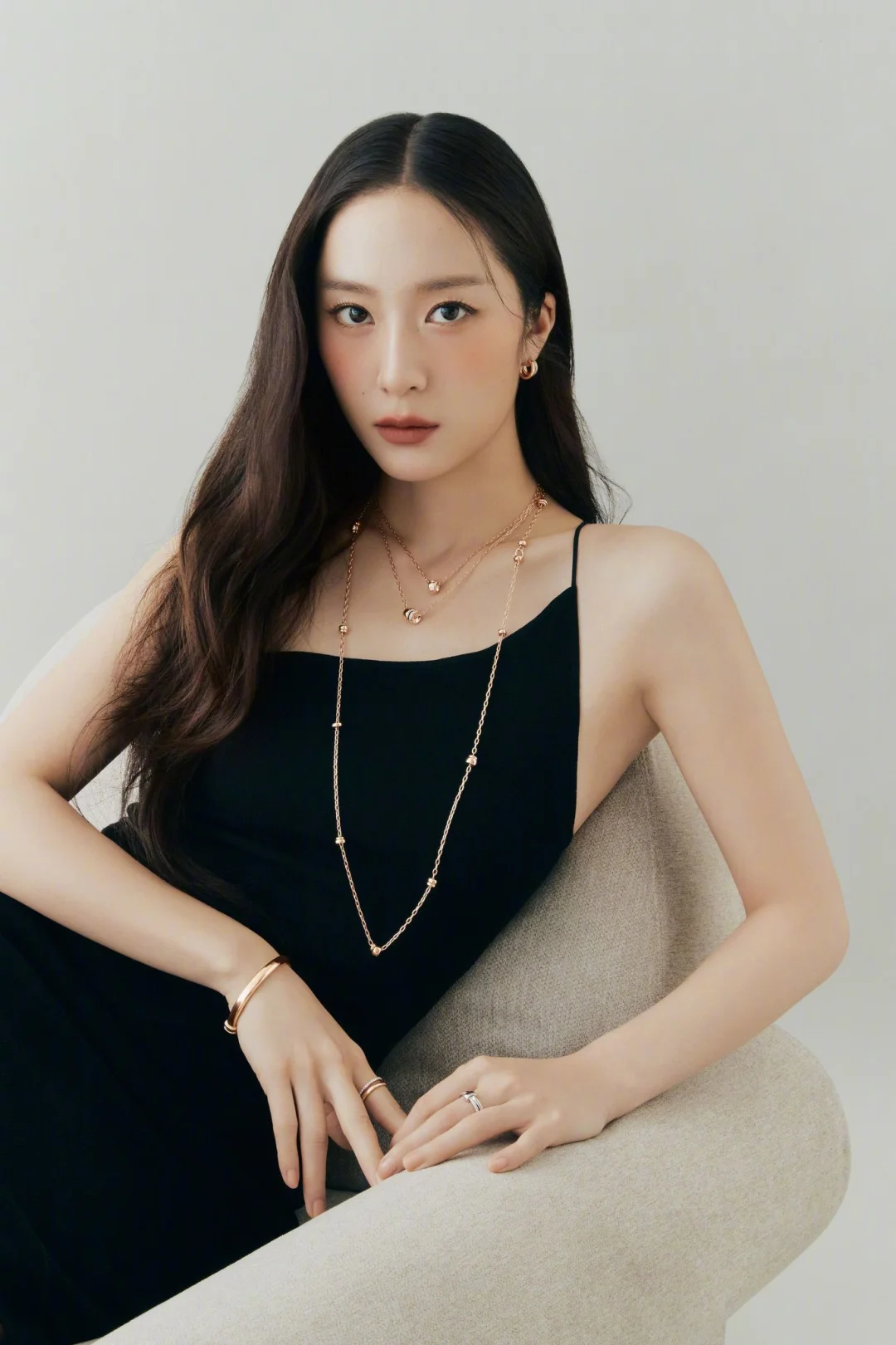 Krystal郑秀晶 | 2023.1 Pomellato宣传图