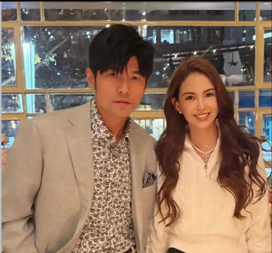 结婚送城堡，豪宅直接登记在媳妇名下，最关键的是还全力支持她去拼自己的事业，难怪大家都说昆凌这辈子根本离不开周杰伦

很多人只看到豪门表面的光鲜，但周杰伦给的，是那种扎扎实实的尊重。不仅在物质上大方，买下豪宅直接写昆凌的名字，更难得的是从不把她当成金丝雀

昆凌去录节目，他就默默在旁边守着，眼神一刻也
