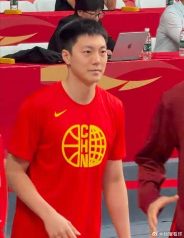 中国男篮官宣：增补胡明轩进入新一期集训名单<br /><br />8月...
